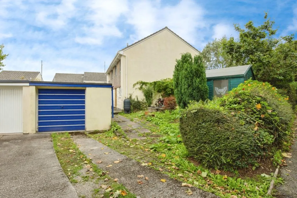 2 bed Semi-Detached