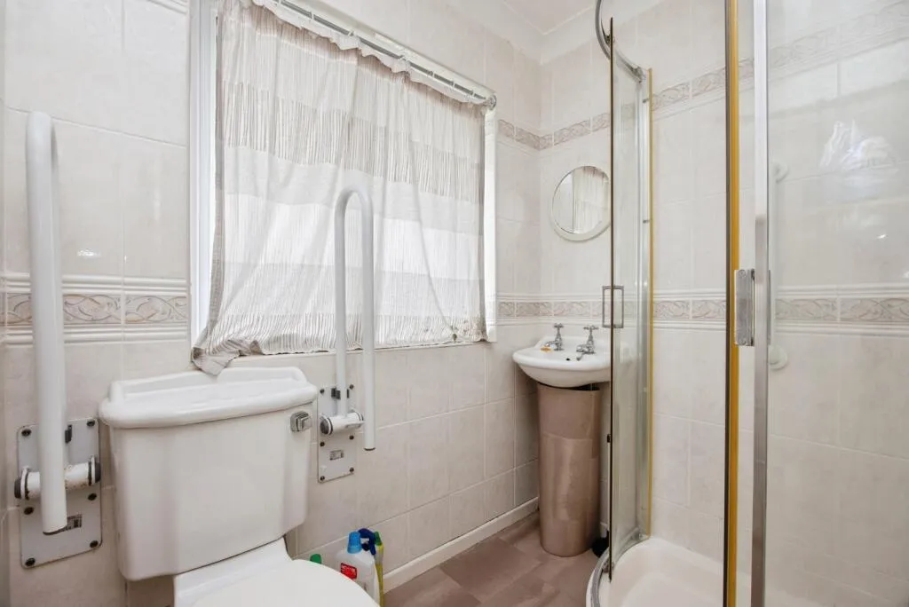 2 bed Semi-Detached