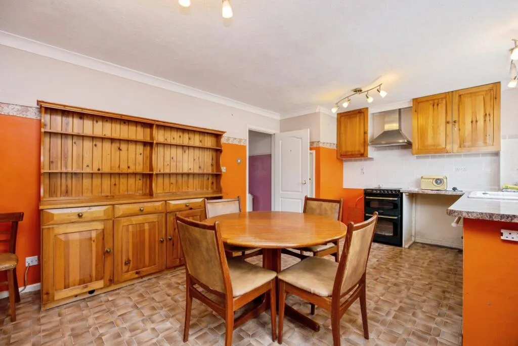 2 bed Semi-Detached