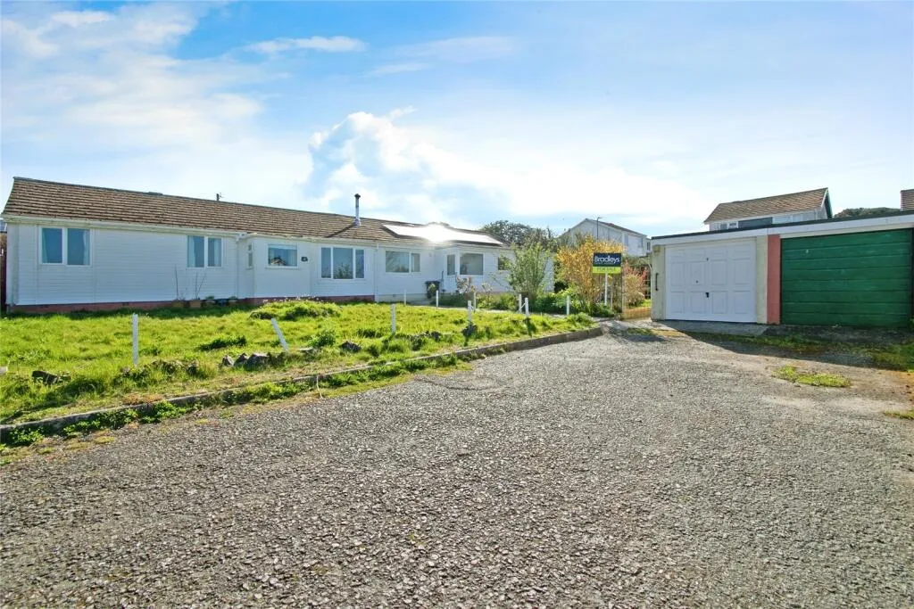 3 bed Detached Bungalow