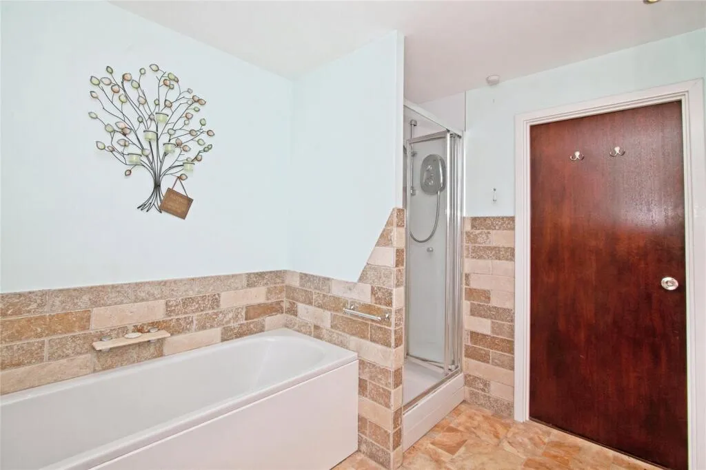 3 bed Detached Bungalow