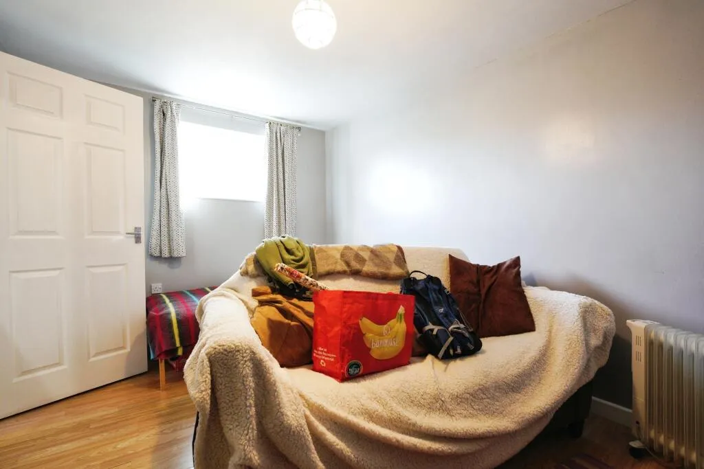 1 bed Ground Flat