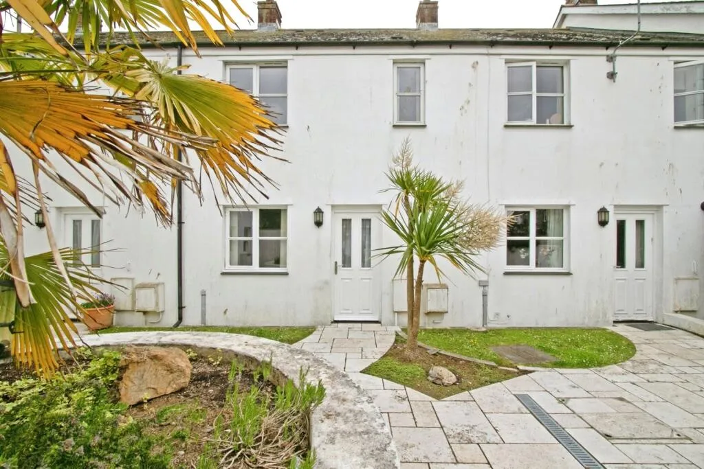 2 bed Terraced