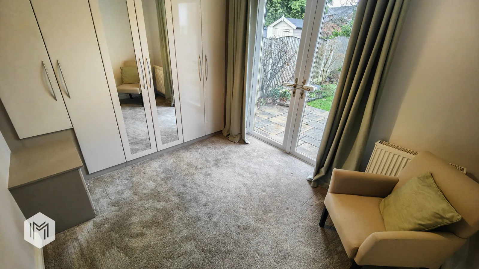 2 bed House