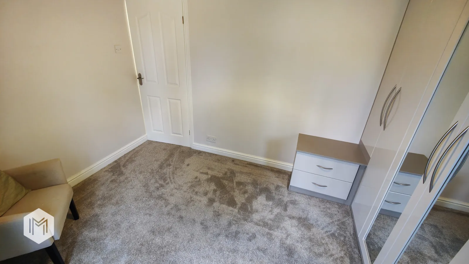 2 bed House