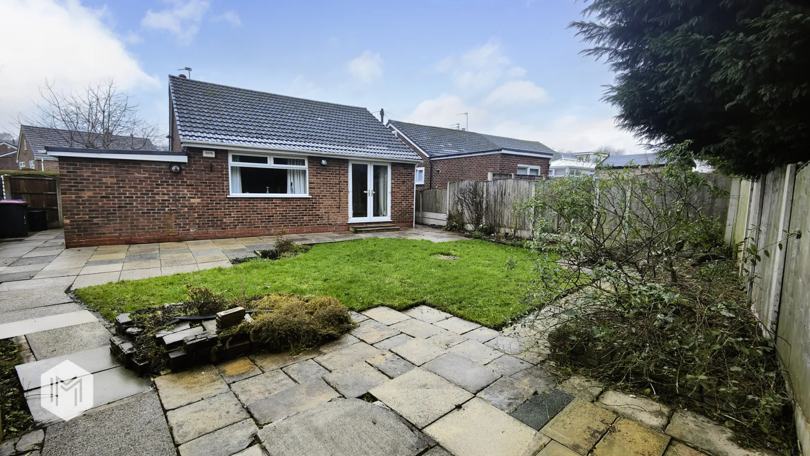 2 bed House