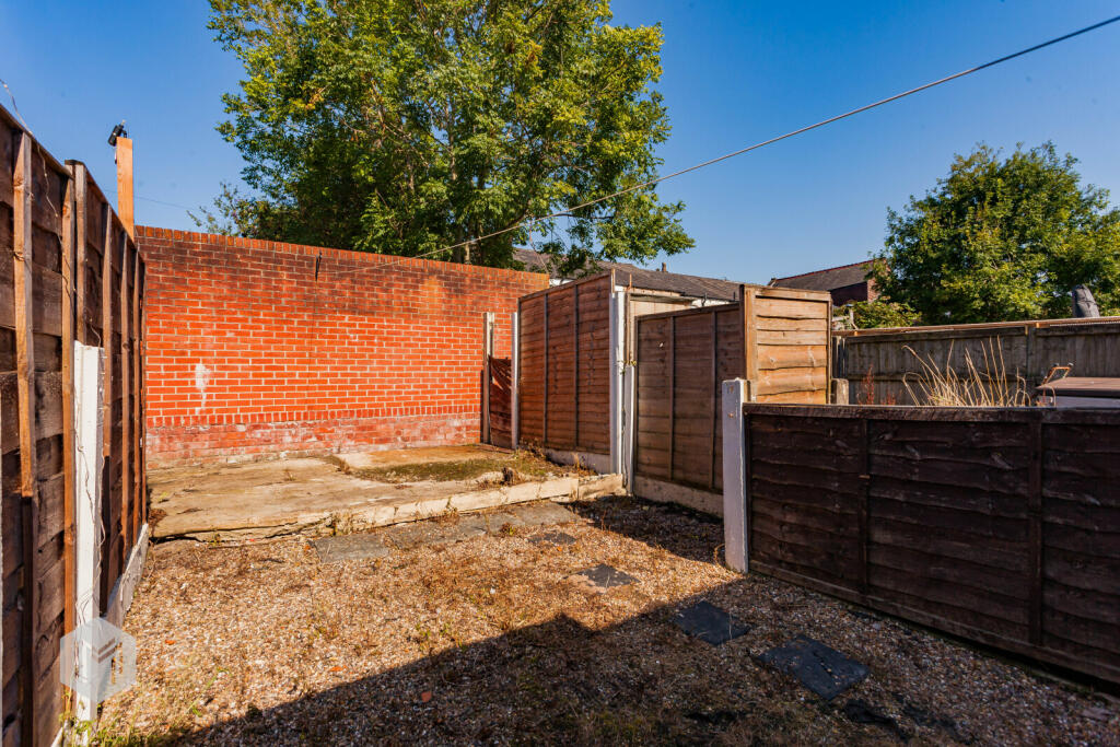 2 bed Terraced
