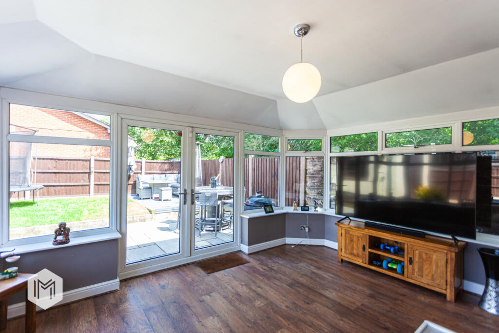 3 bed Semi-Detached