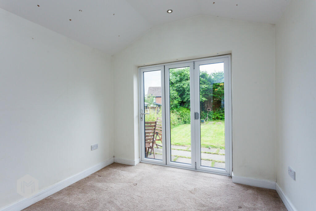 2 bed Semi-Detached