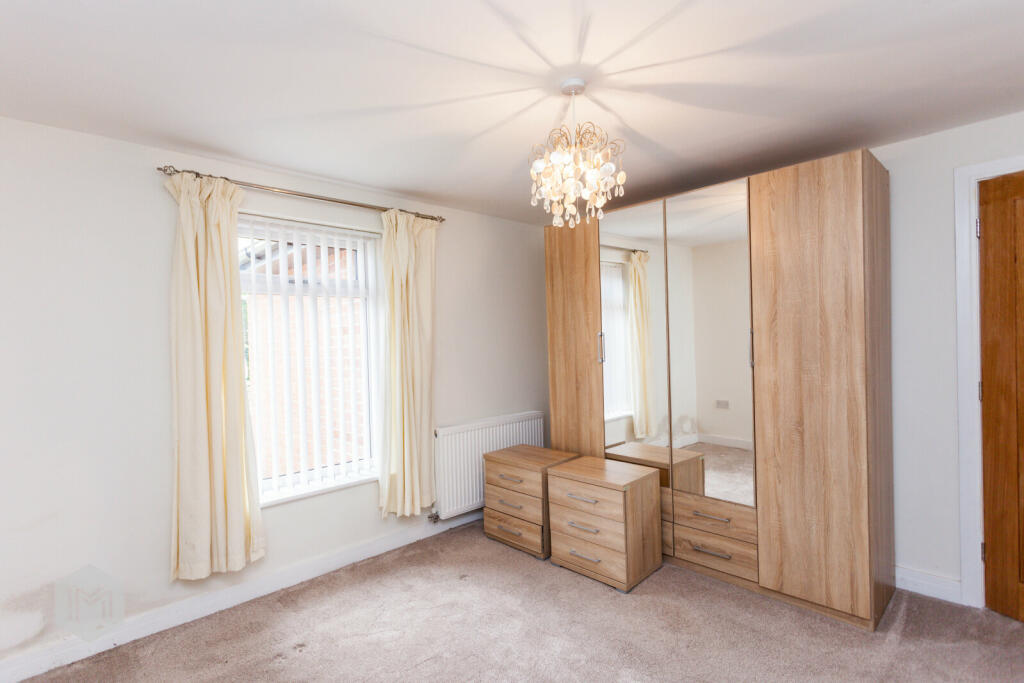 2 bed Semi-Detached