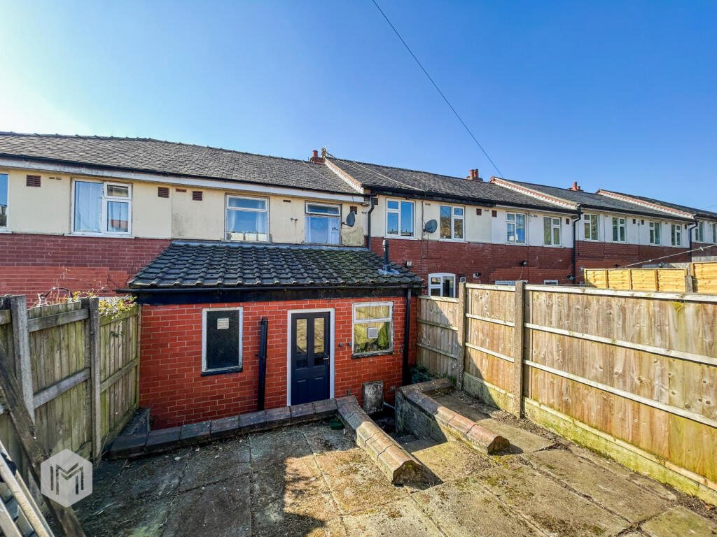 4 bed Terraced