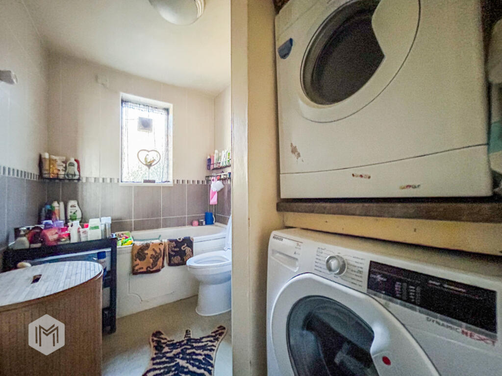 4 bed Terraced
