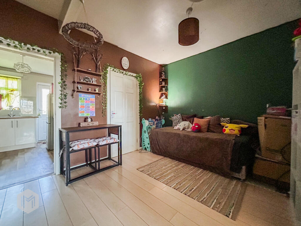 4 bed Terraced