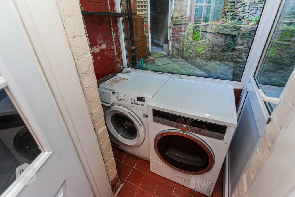 2 bed Terraced