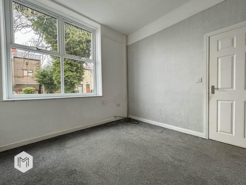 3 bed End of Terrace