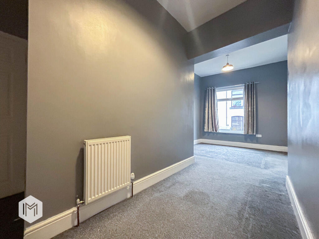 3 bed End of Terrace