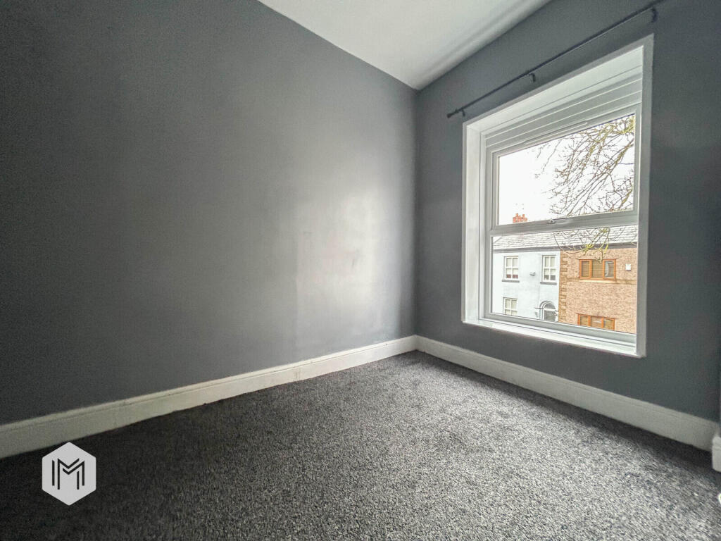3 bed End of Terrace