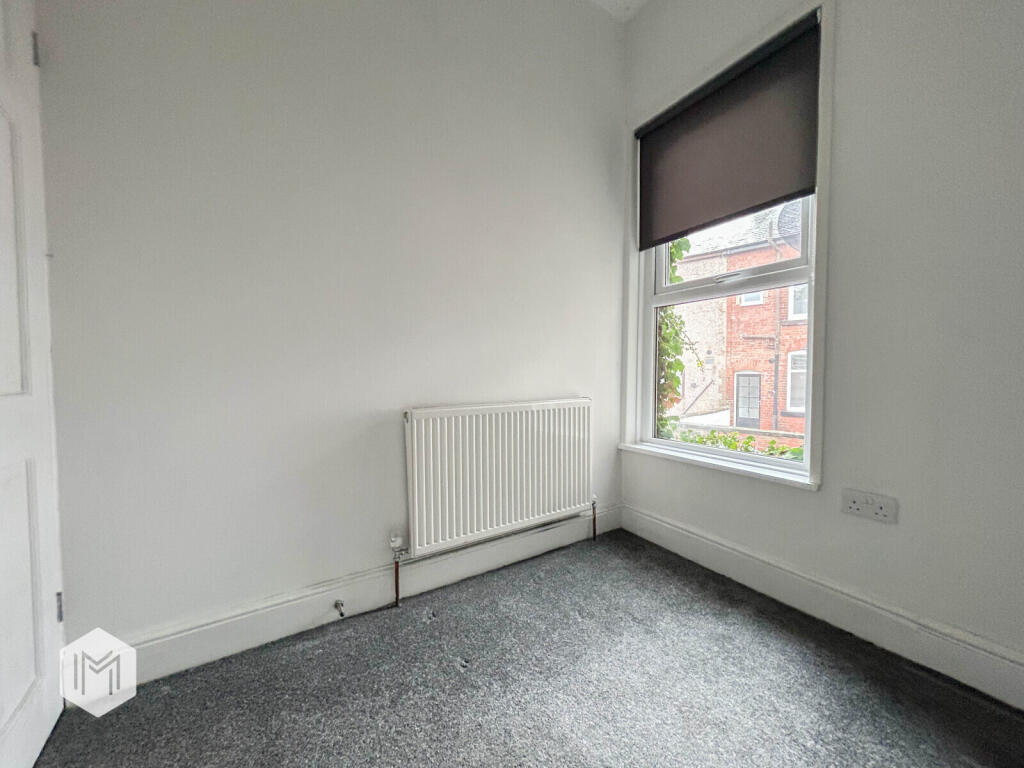 3 bed End of Terrace