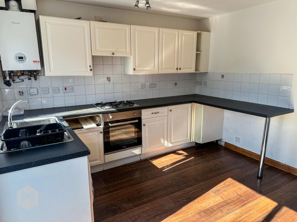 2 bed Semi-Detached