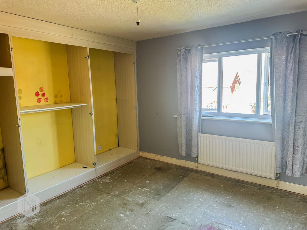 2 bed Semi-Detached