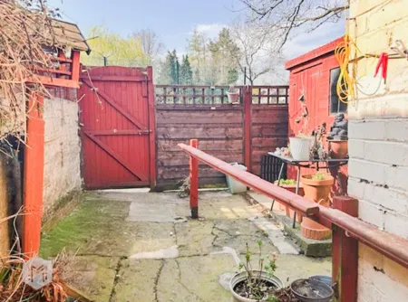 2 bed Terraced