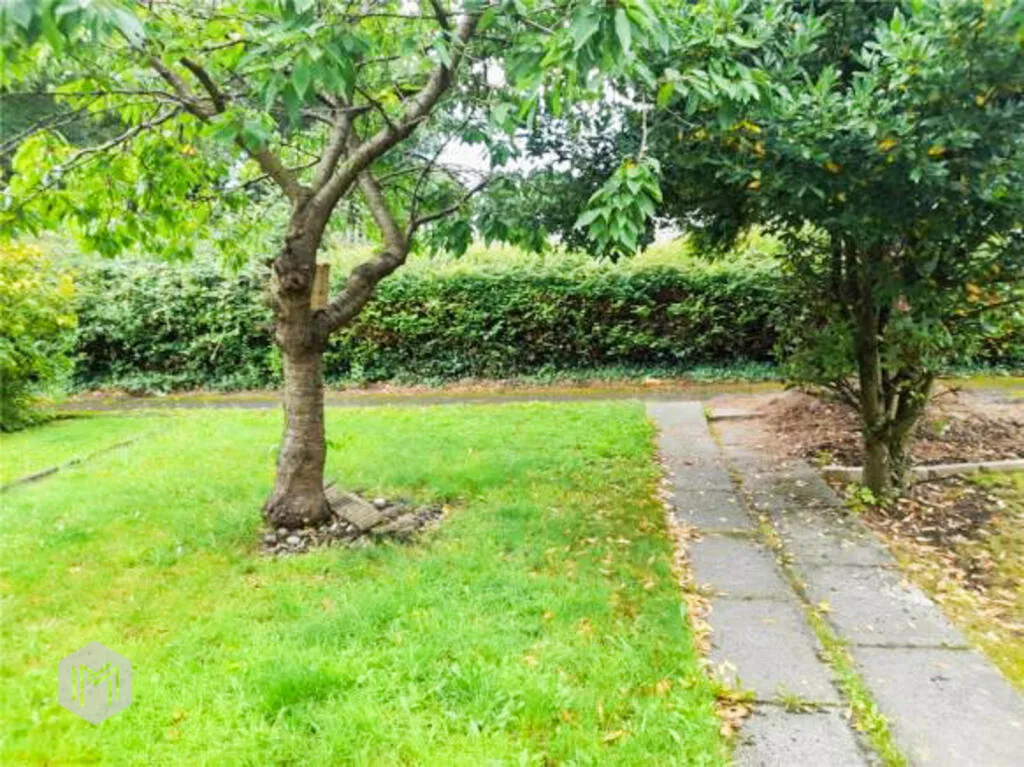 4 bed Town House