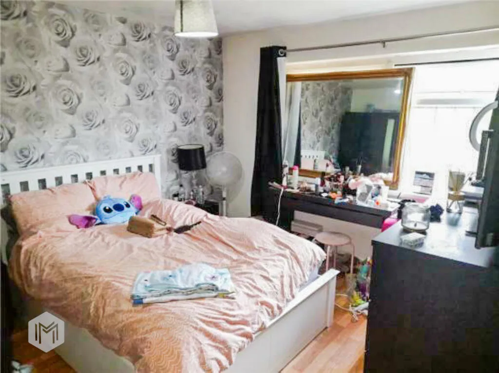 4 bed Town House