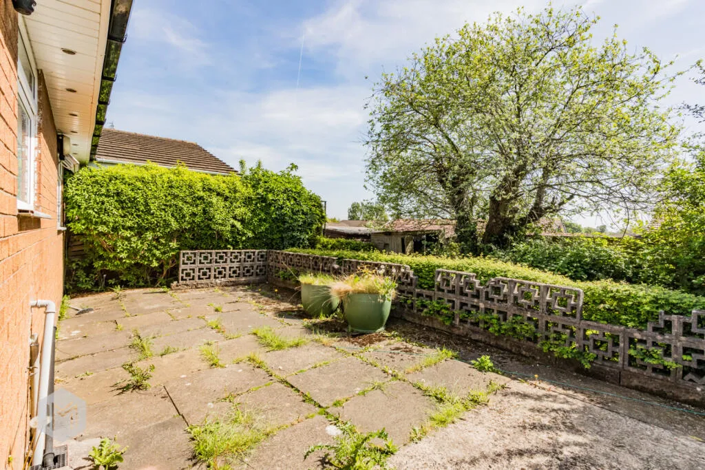 2 bed Semi-Detached Bungalow