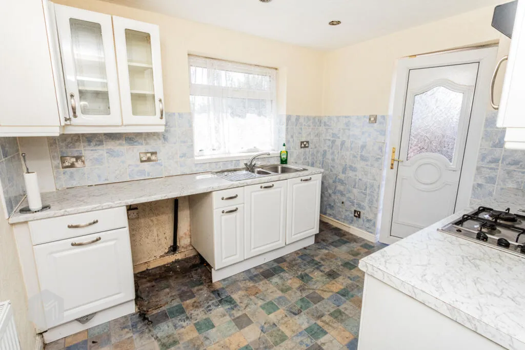 2 bed Semi-Detached Bungalow