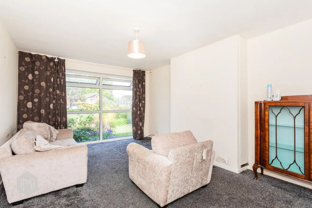 2 bed Semi-Detached Bungalow