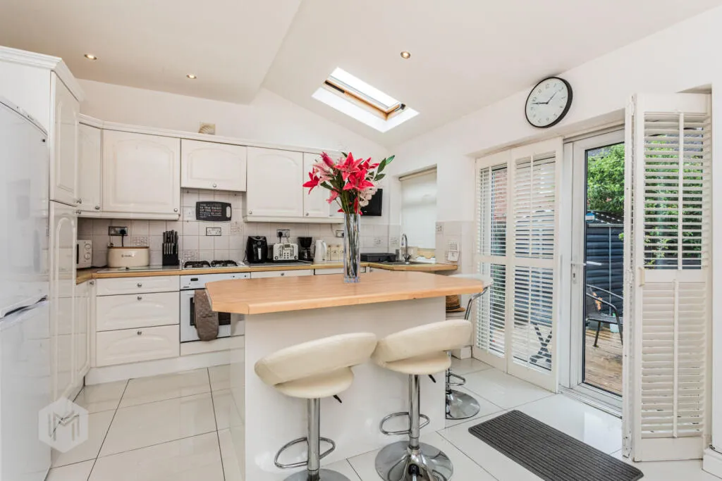 2 bed Semi-Detached