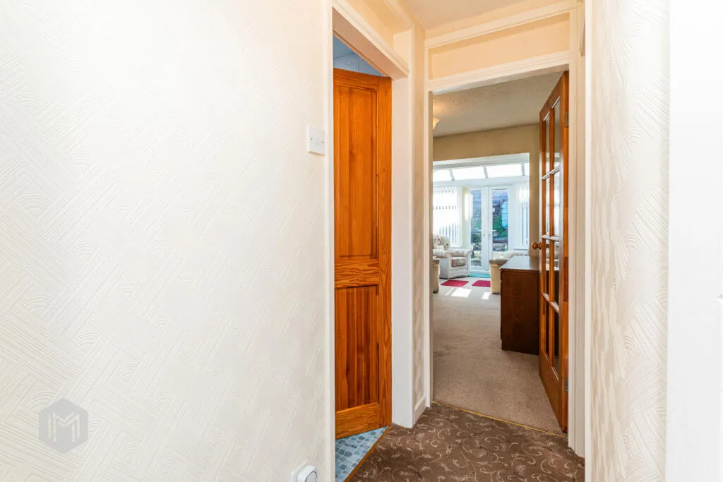 2 bed Semi-Detached Bungalow