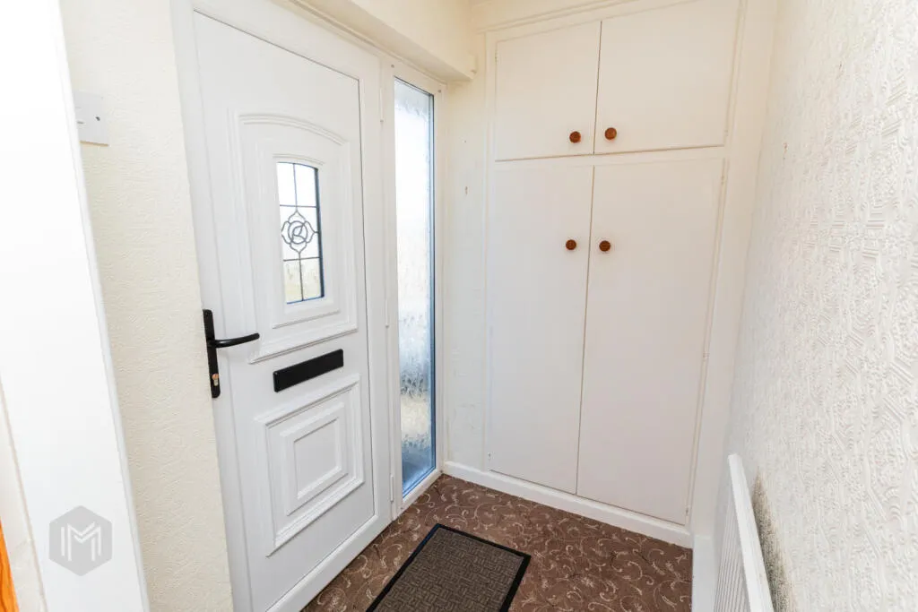 2 bed Semi-Detached Bungalow