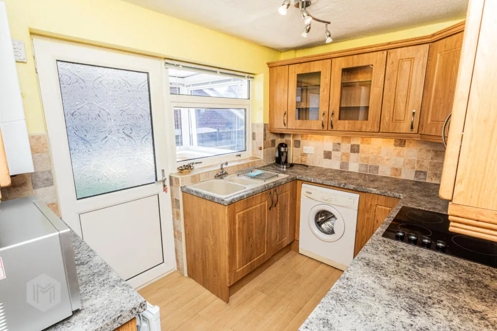 2 bed Semi-Detached Bungalow