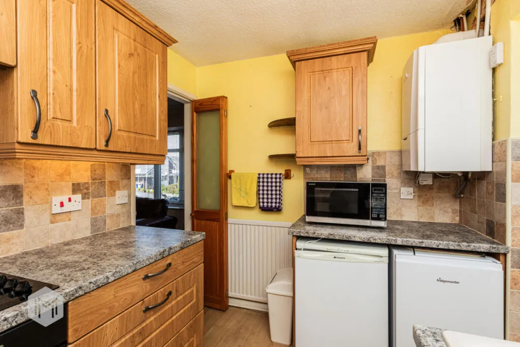 2 bed Semi-Detached Bungalow