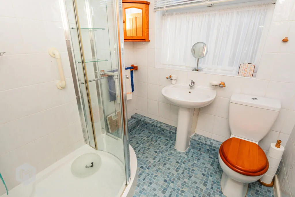 2 bed Semi-Detached Bungalow