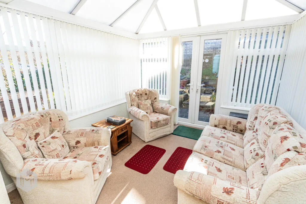 2 bed Semi-Detached Bungalow