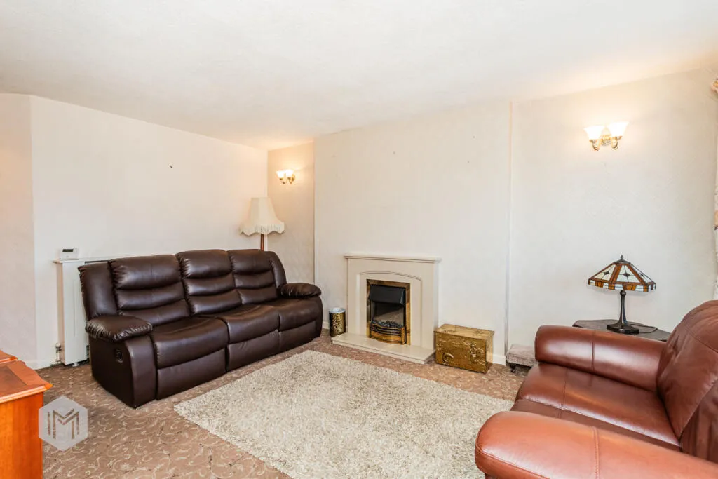 2 bed Semi-Detached Bungalow