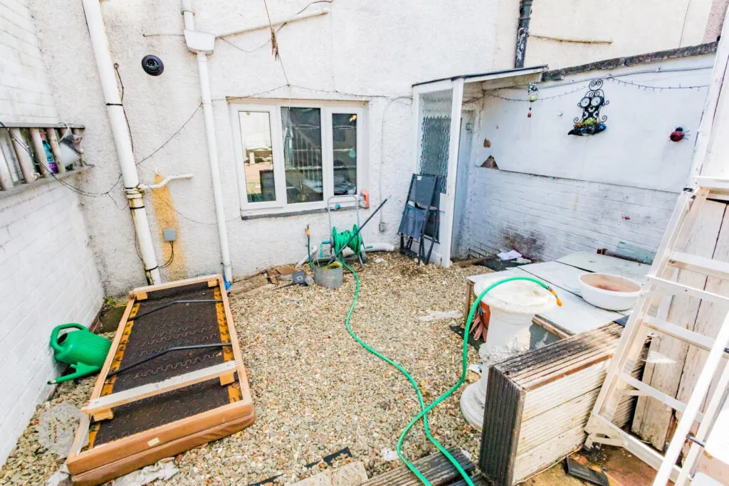 2 bed Terraced