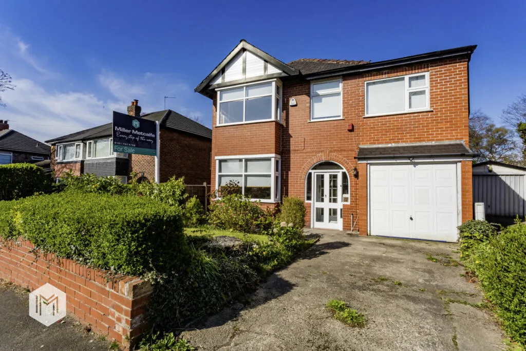 5 bed Detached
