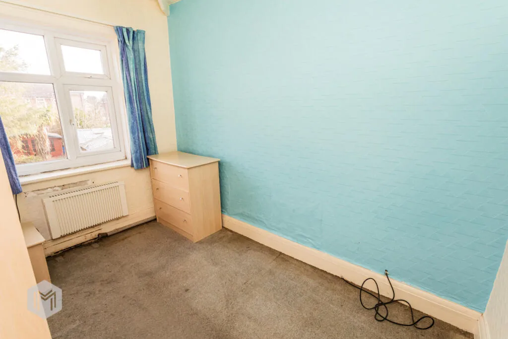4 bed Semi-Detached