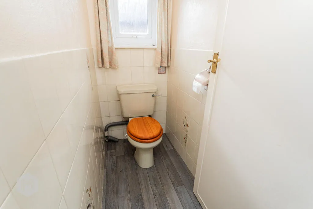 4 bed Semi-Detached