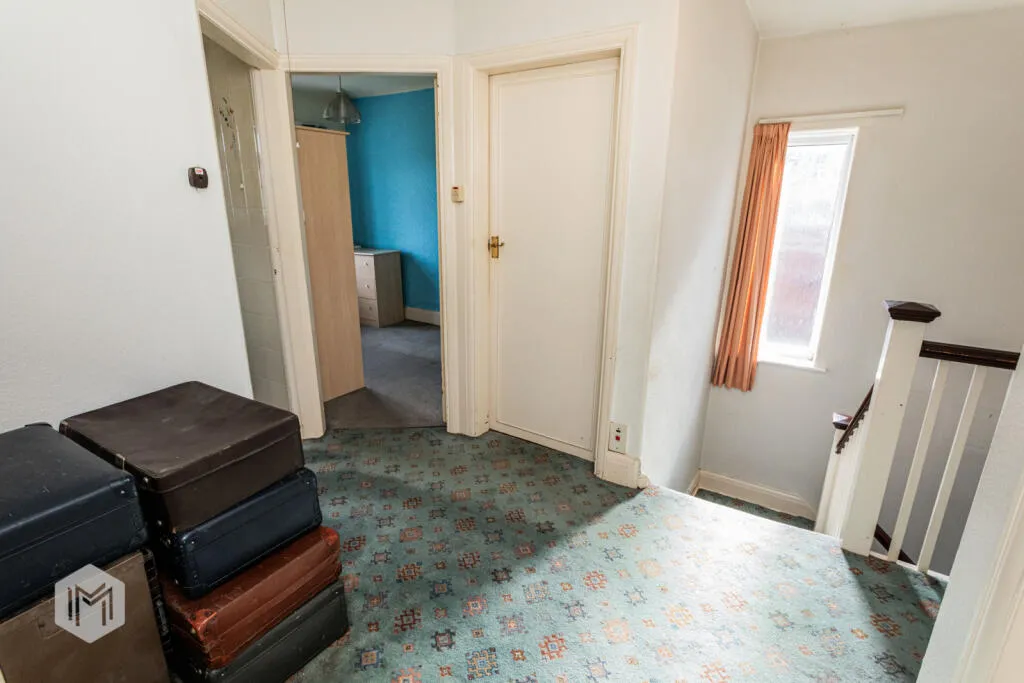 4 bed Semi-Detached