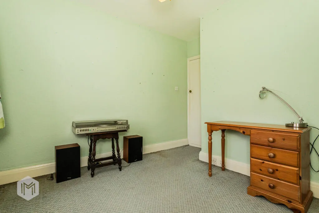 4 bed Semi-Detached