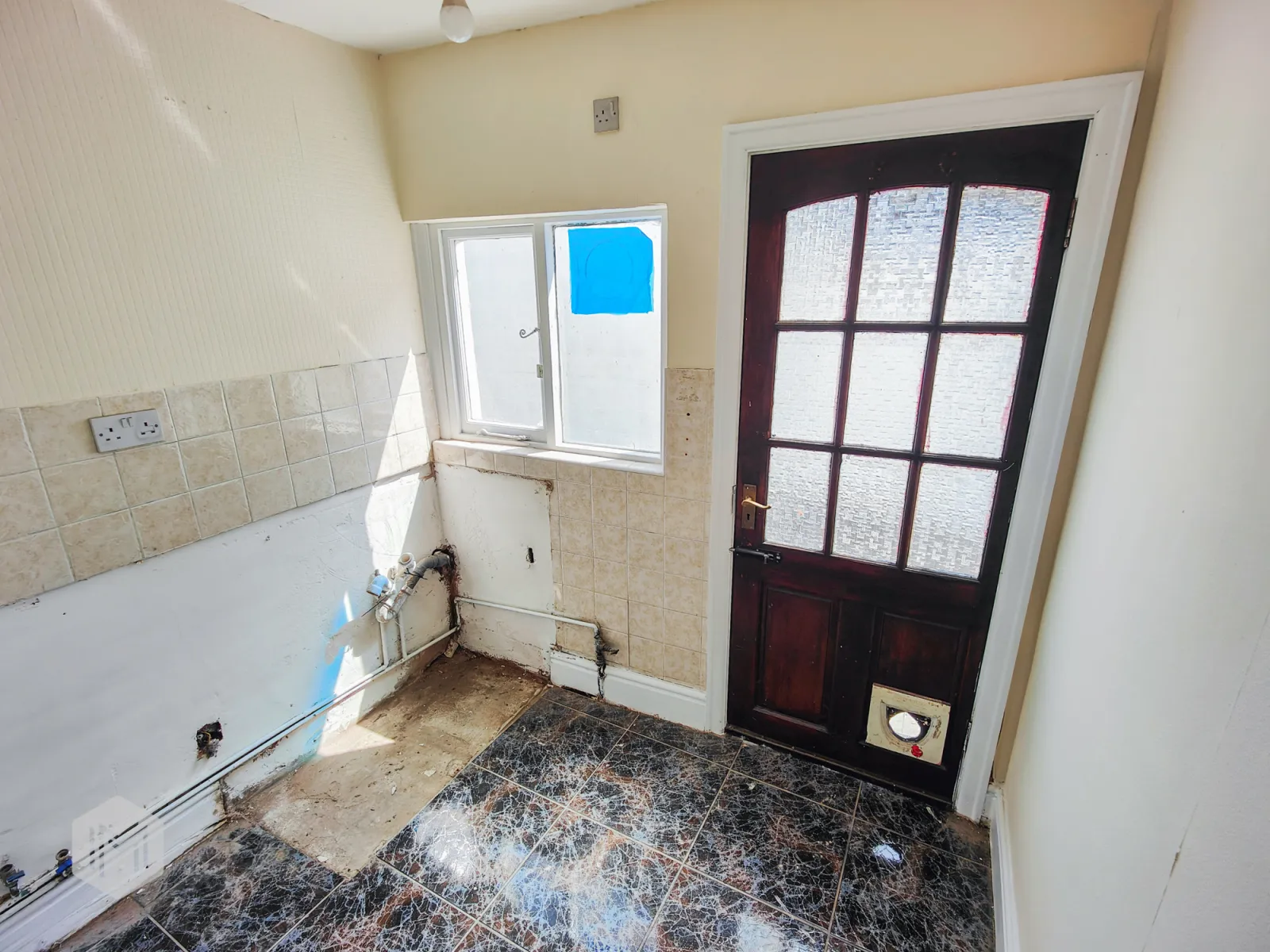 4 bed End of Terrace