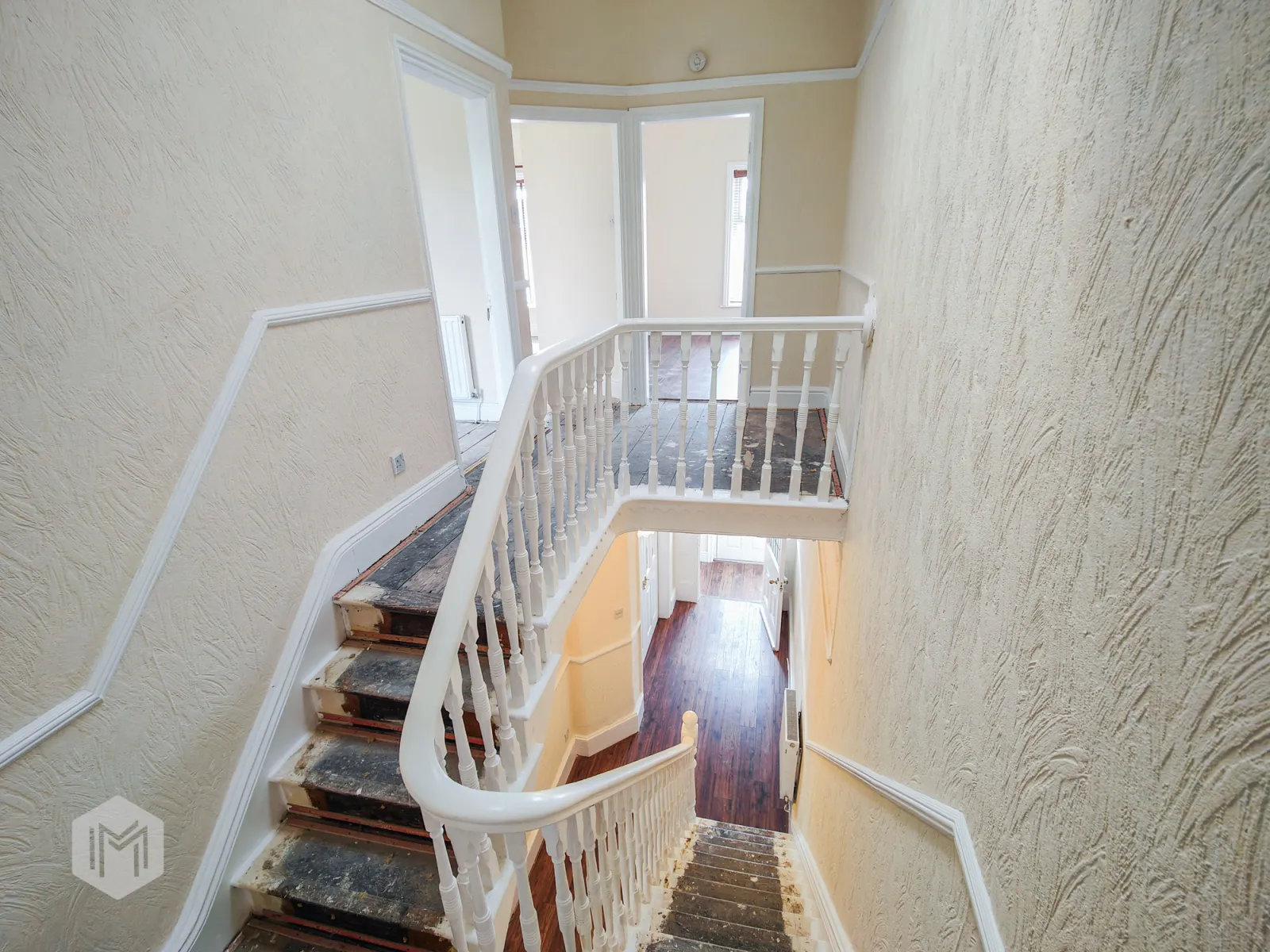 4 bed End of Terrace