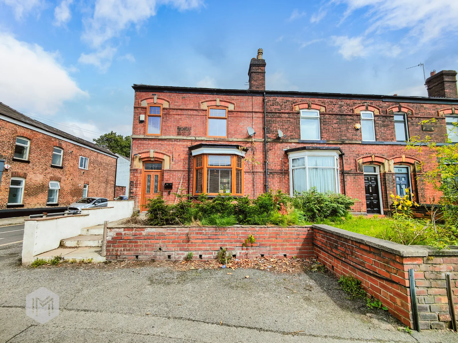 4 bed End of Terrace