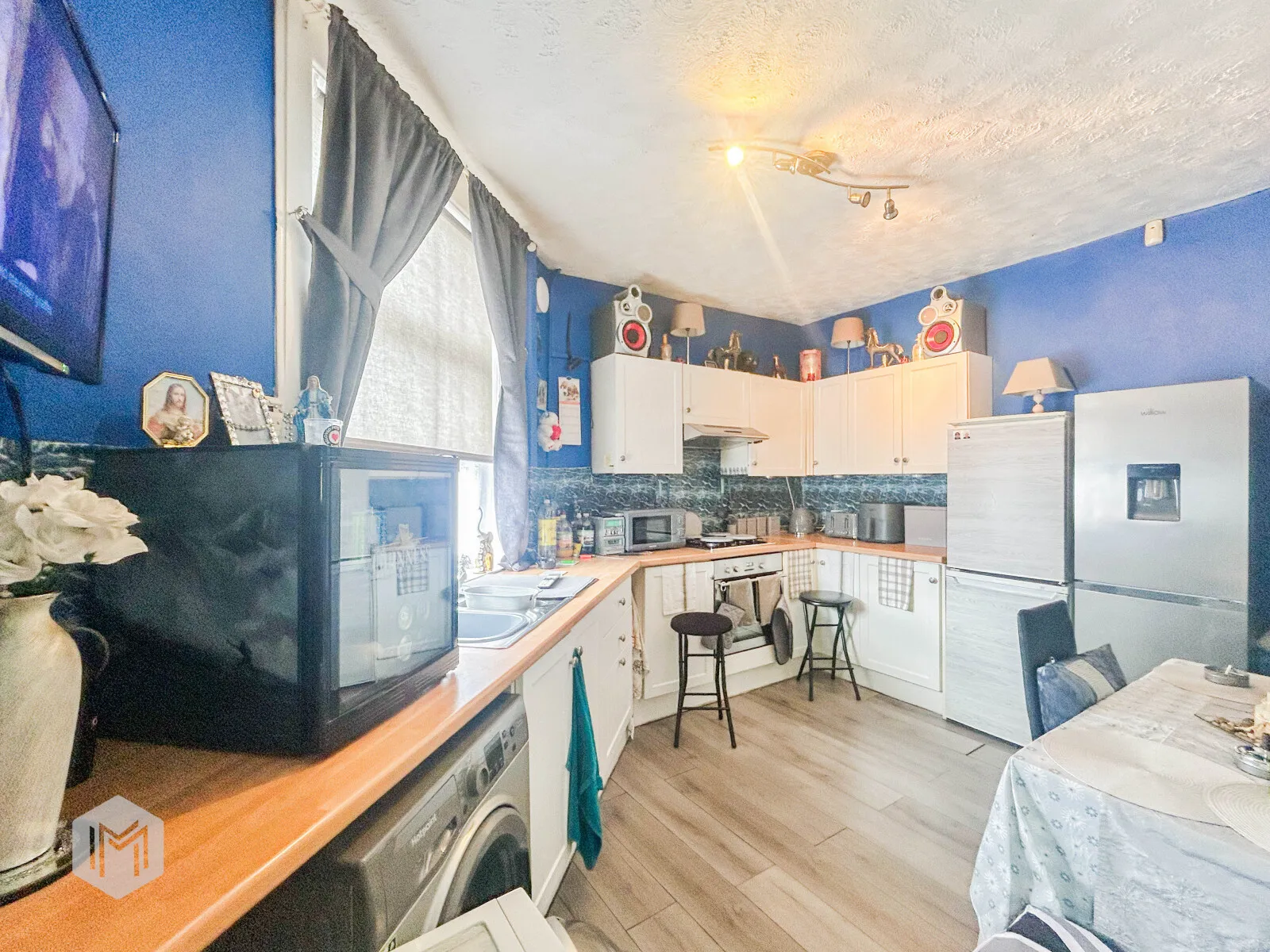 2 bed House