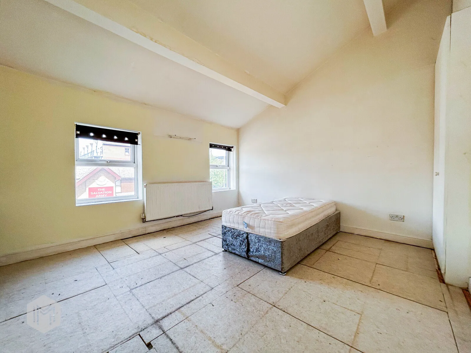 5 bed End of Terrace