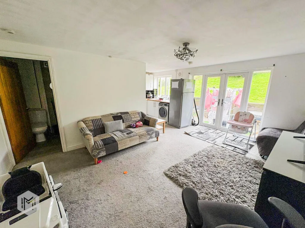 2 bed Apartment